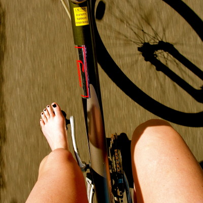 Desperately seeking: summer feet.